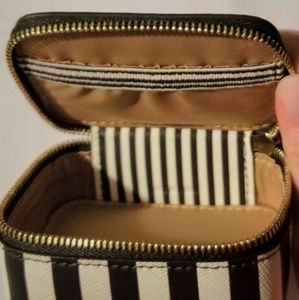 Centennial Stripe case Leather with full zipper
